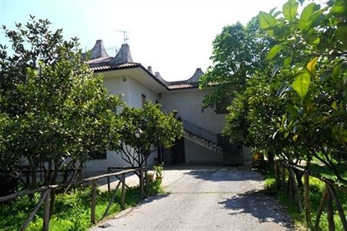 Country House L'Ippocastano 알타빌라사일렌티나 외부 사진